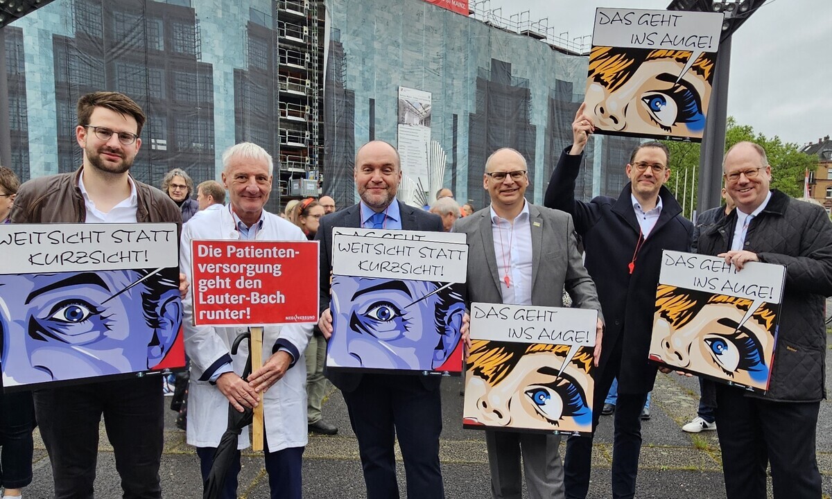 Unter dem Motto „Weitsicht statt Kurzsicht“ hat sich der BVA an den Protestaktionen anlässlich des 128. Ärztetages in Mainz beteiligt.